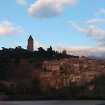 Les Volets Bleus * Prémian