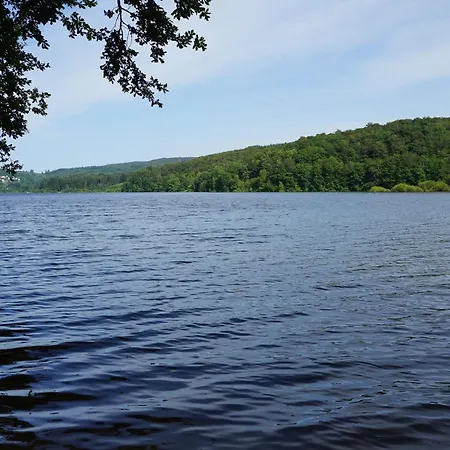 Les Volets Bleus Prémian